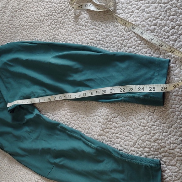 Alphalete Green Jogger Pants - Picture 4 of 13